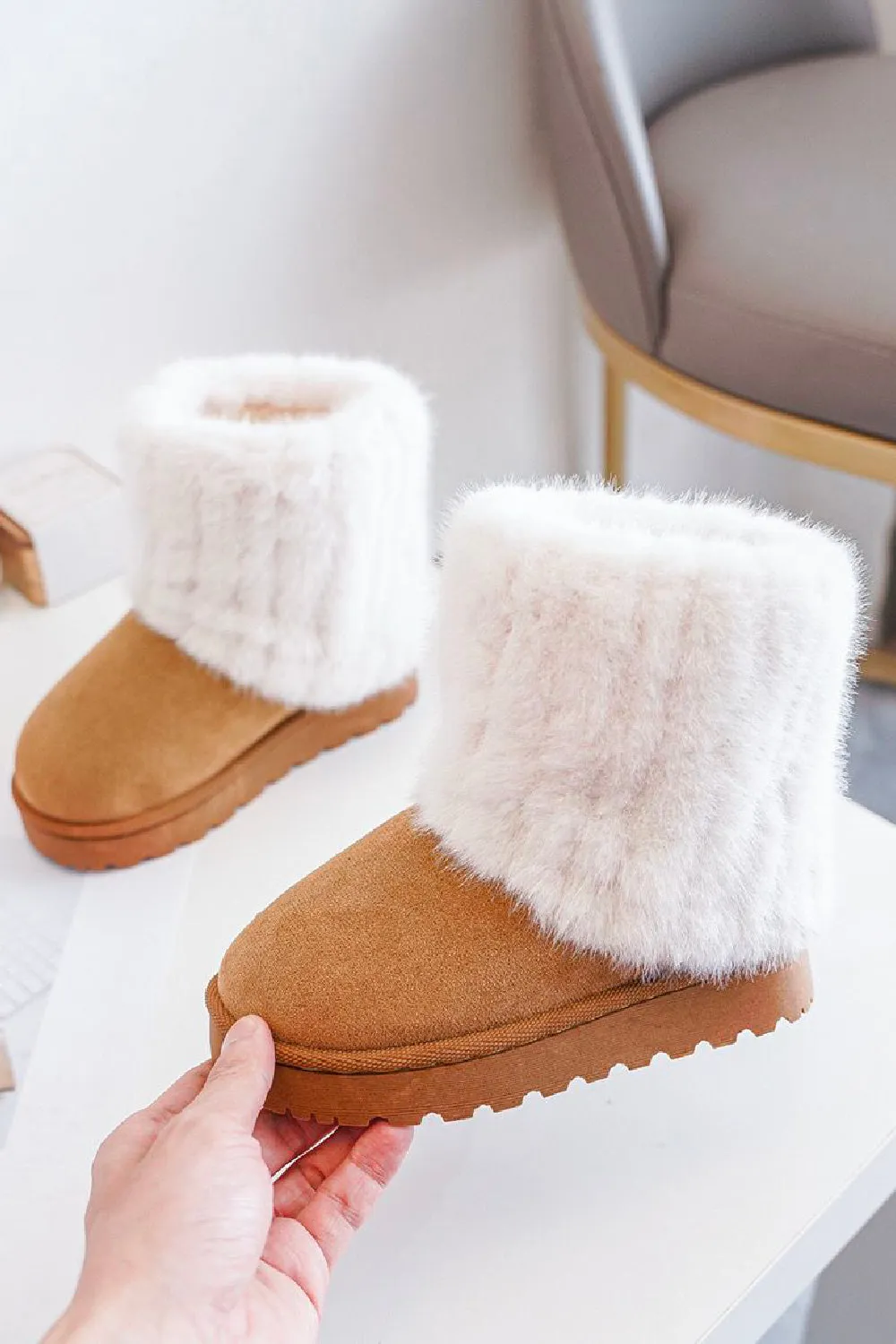 KIDS FOLDED OVER FLUFFY FAUX FUR LINING ANKLE BOOTS IN CAMEL 25-30 SIZES
