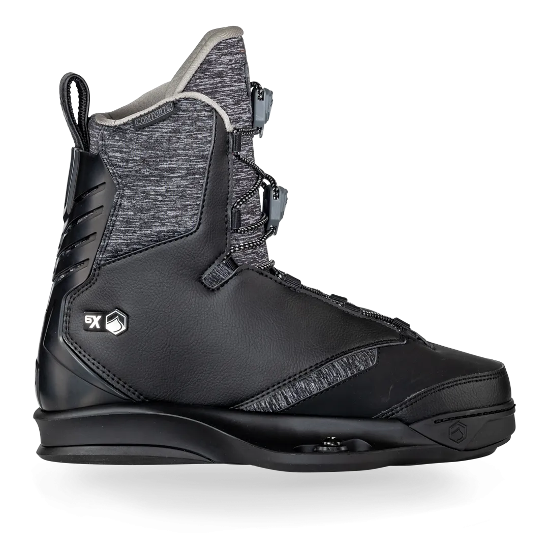 Liquid Force Bullox Wakeboard w/ Tao 6X Boots Package